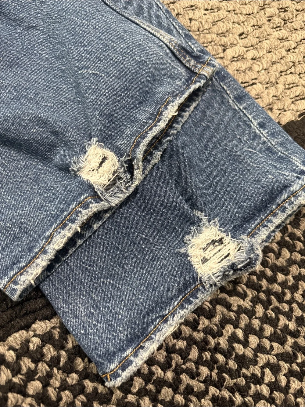 Levi’s 70s High Flare Premium Big E Distressed Jeans W28 Boho Western Classic